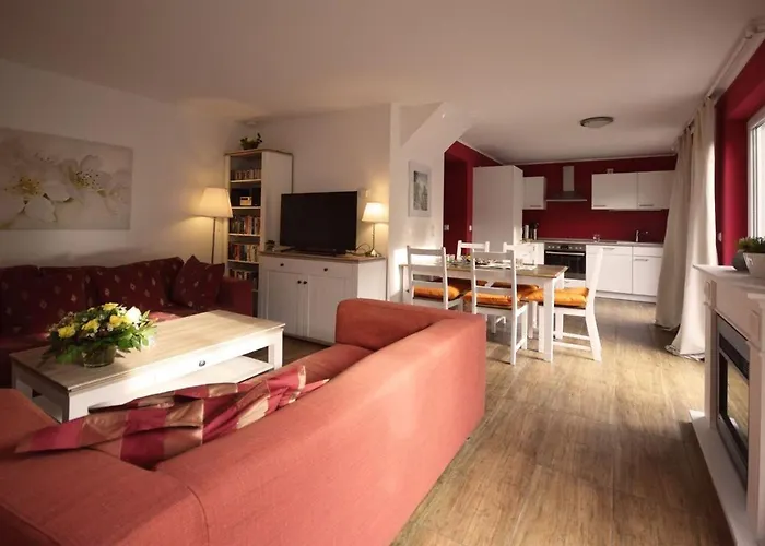 Heckenrose Ferienhaus *